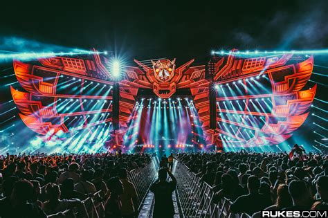 Djakarta Warehouse Project 2019: Una Sinfonia Elettronica di Resilienza e Rinascita nella Capitale Indonesiana