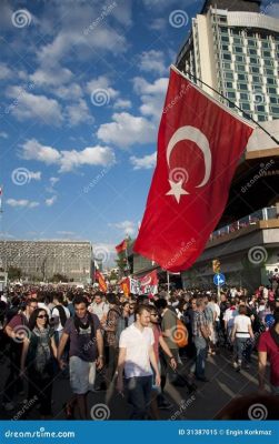  Il Gezi Park Protests : un turbine di speranza e rabbia nel cuore di Istanbul